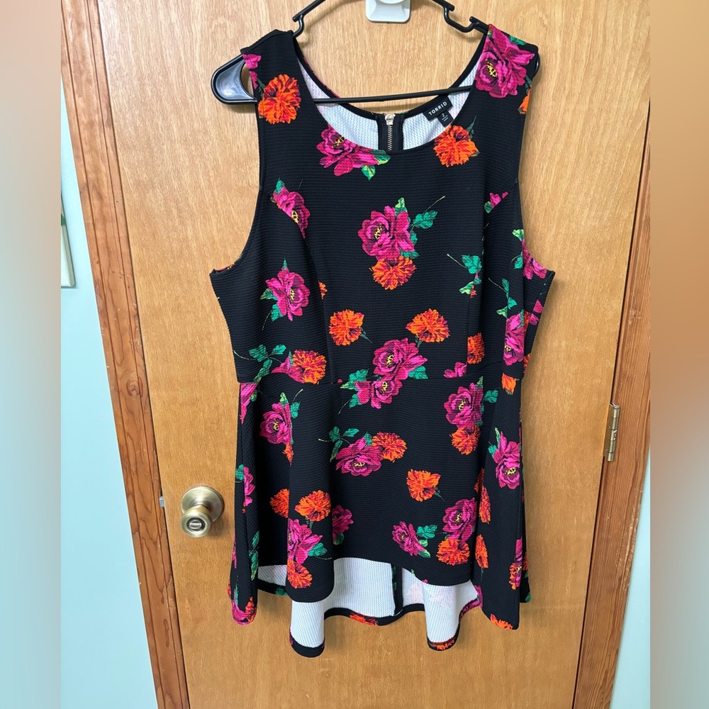 Torrid size 2 high low peplum top worn once